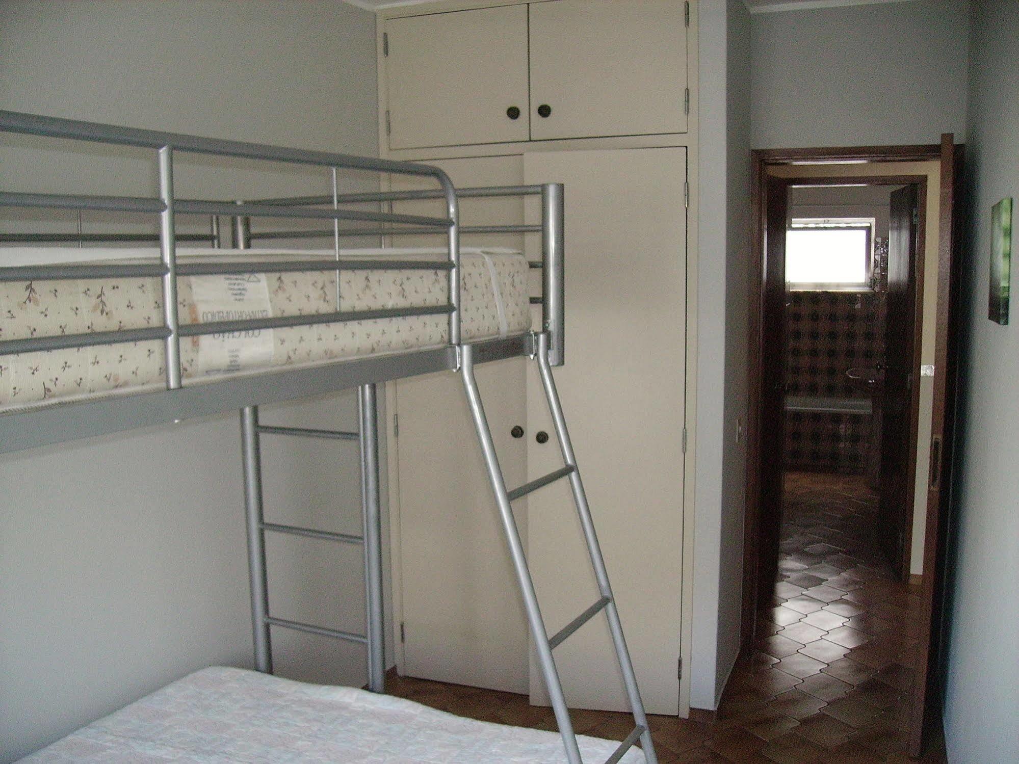 Sunny House Hostal *